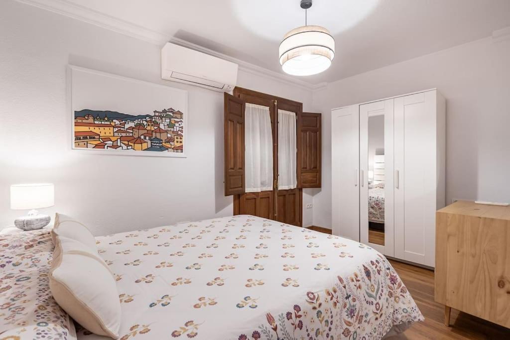Apartamento Con Terraza A 4 Minutos De La Catedral กรานาดา ภายนอก รูปภาพ