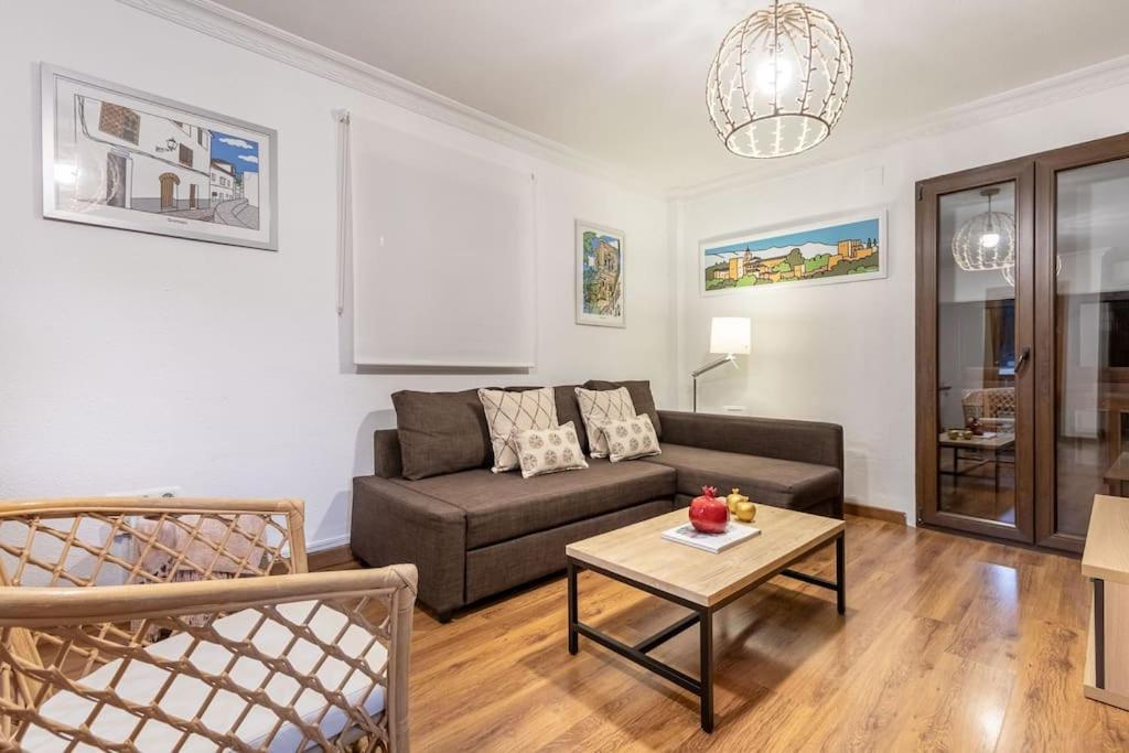 Apartamento Con Terraza A 4 Minutos De La Catedral กรานาดา ภายนอก รูปภาพ
