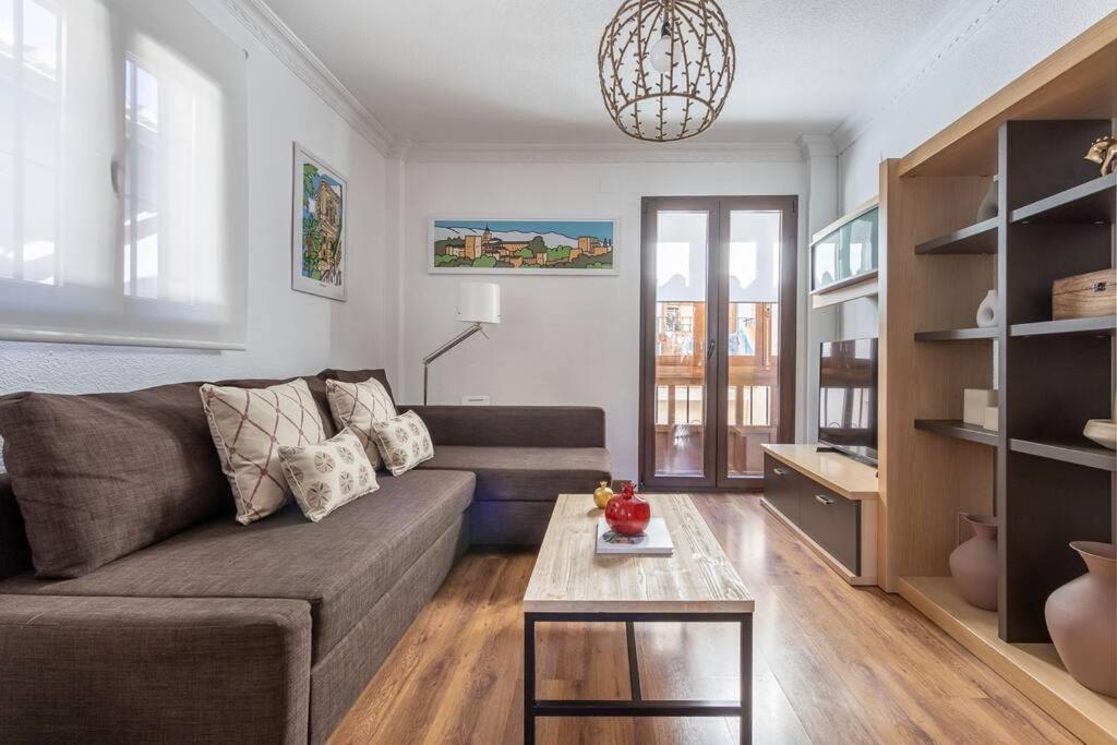 Apartamento Con Terraza A 4 Minutos De La Catedral กรานาดา ภายนอก รูปภาพ