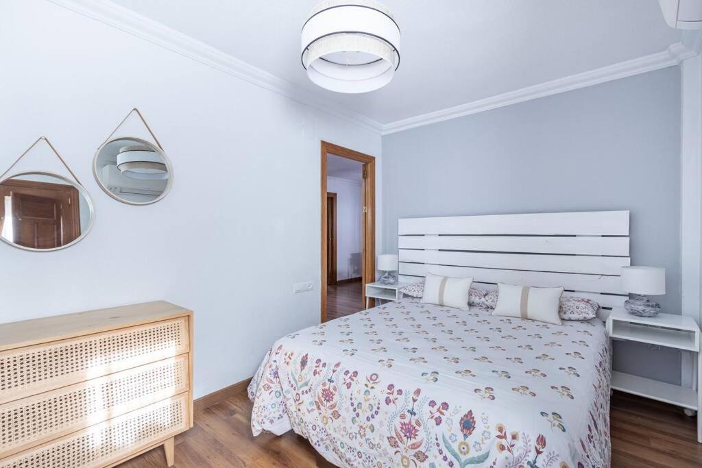 Apartamento Con Terraza A 4 Minutos De La Catedral กรานาดา ภายนอก รูปภาพ