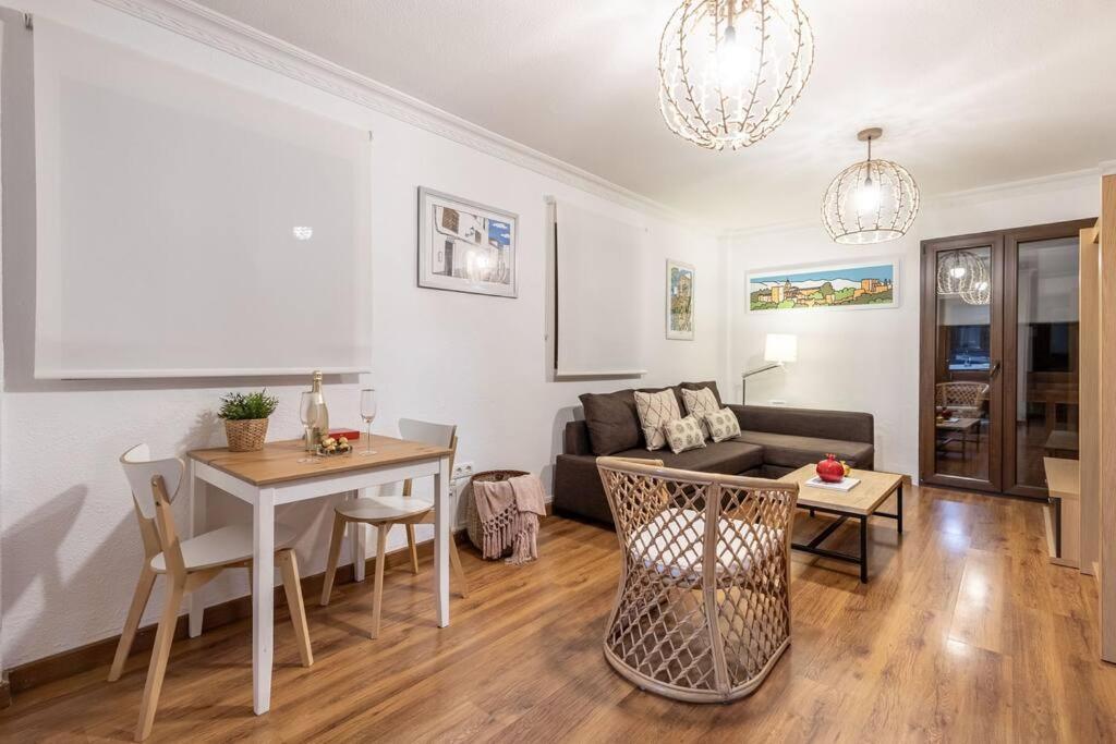 Apartamento Con Terraza A 4 Minutos De La Catedral กรานาดา ภายนอก รูปภาพ
